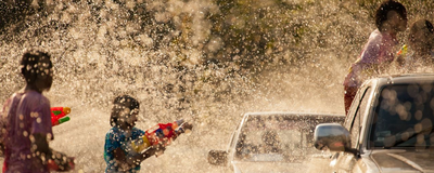 Wasserschlacht zum Songkran Fest, Thailand Reisen